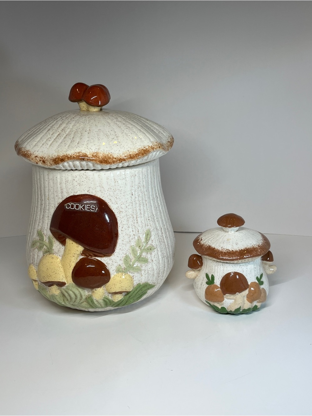 Vintage 1970s MCM Mushroom Canister Set of 2 Arnels Large Cookie Jar Sugar Bowl - Picture 9 of 16